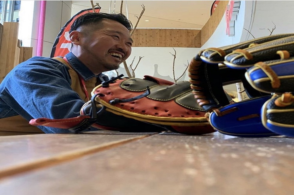 BASEBALL sectionくせ強めのスタッフシリーズ！SPOTAKA唯一のグラブ職人とは？